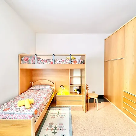 Hostdomus - Marina Apartment